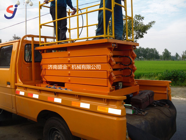 盛金機(jī)械強(qiáng)調(diào)使用升降機(jī)的安全問(wèn)題和應(yīng)該注意的安全隱患(圖2) \